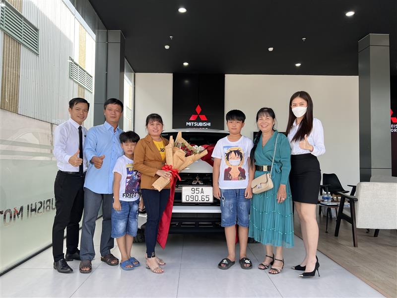 Giao xe cho Quý khách hàng